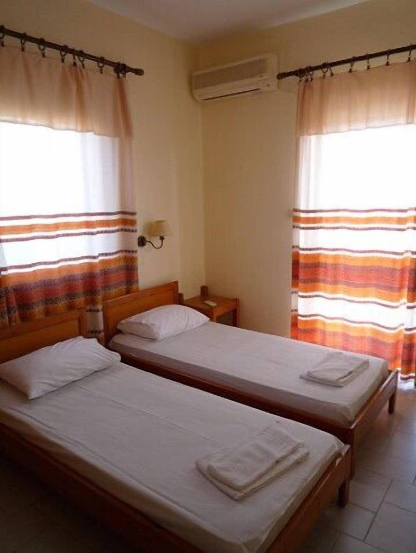 Haris Apartments Kokkini Hani Exterior foto