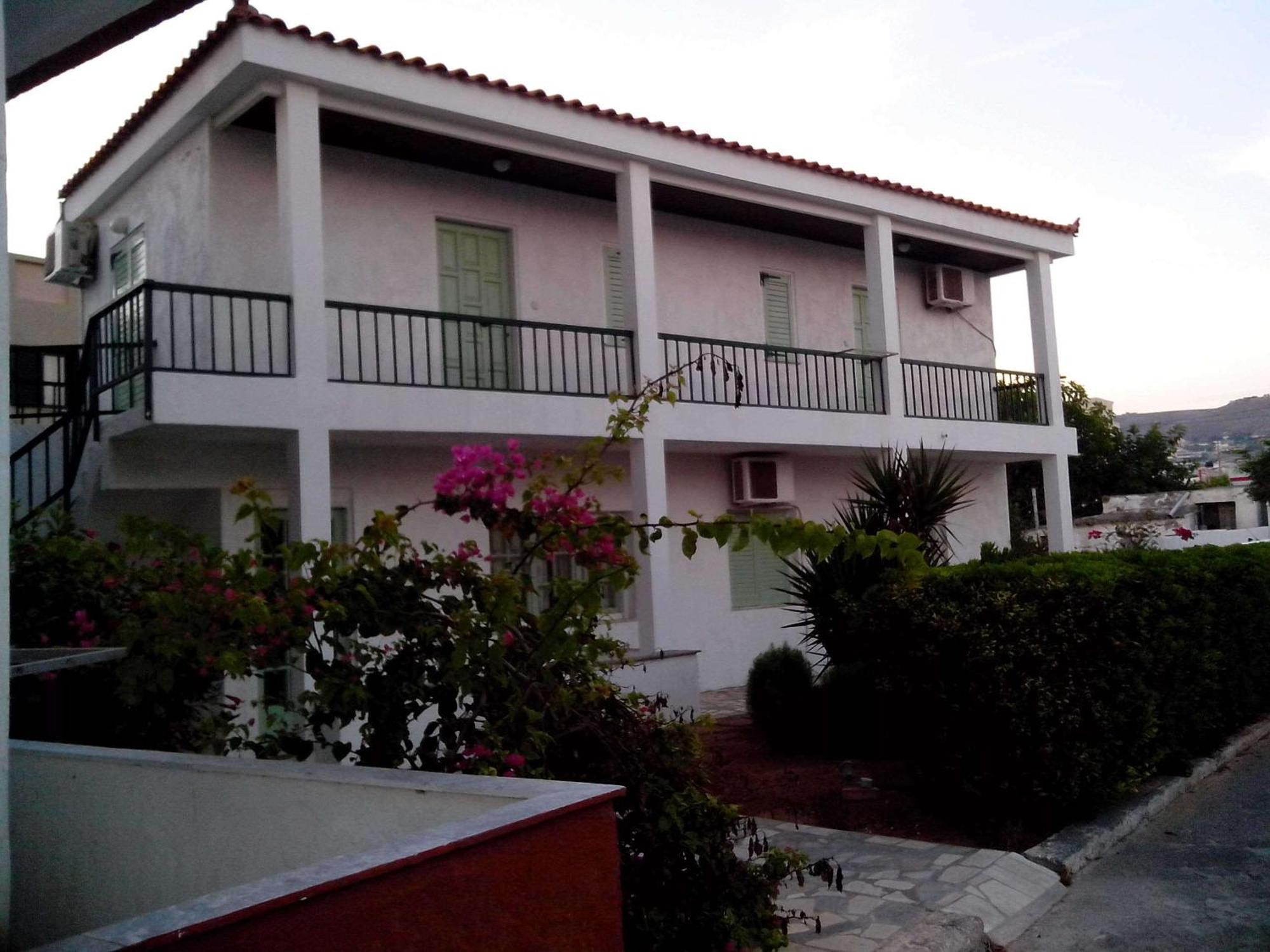 Haris Apartments Kokkini Hani Exterior foto