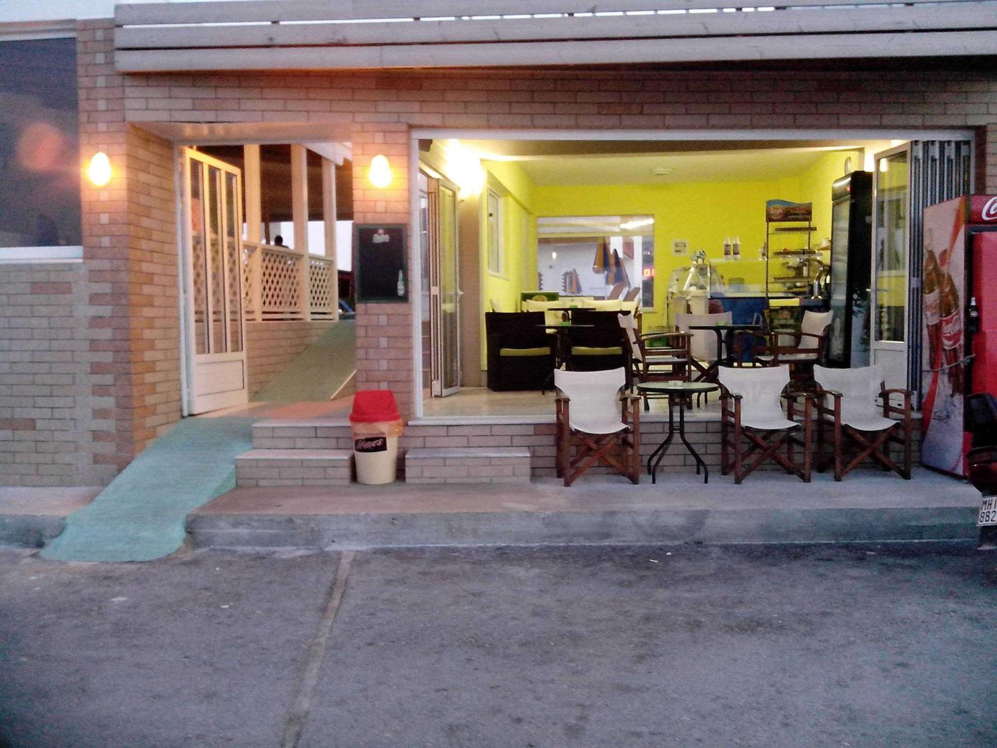 Haris Apartments Kokkini Hani Exterior foto