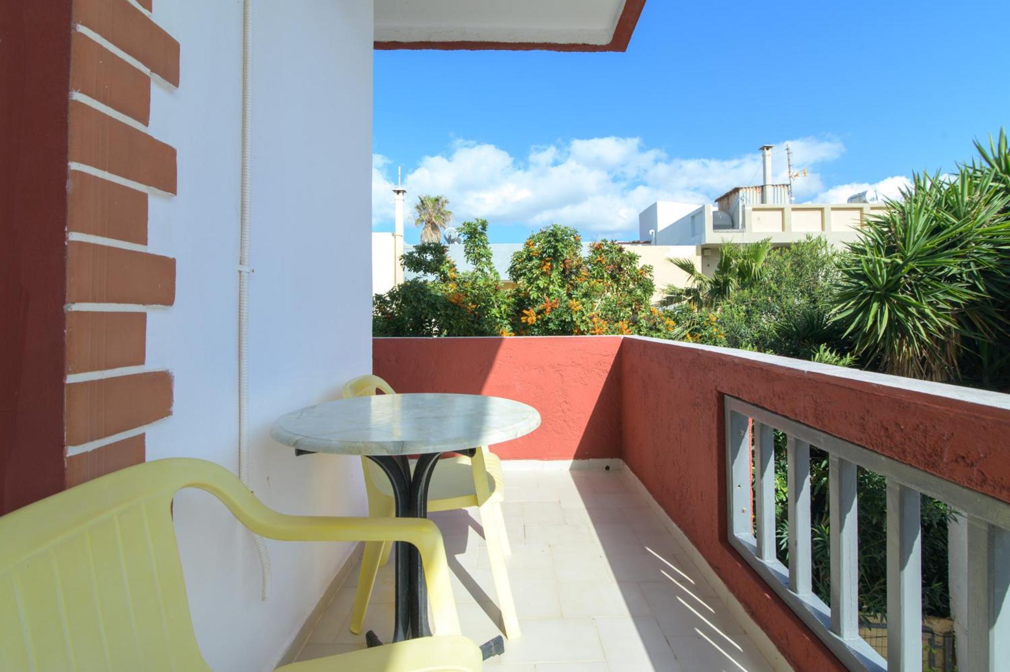 Haris Apartments Kokkini Hani Exterior foto